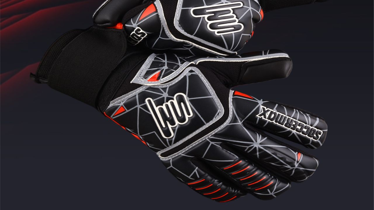 goalkeeper gloves